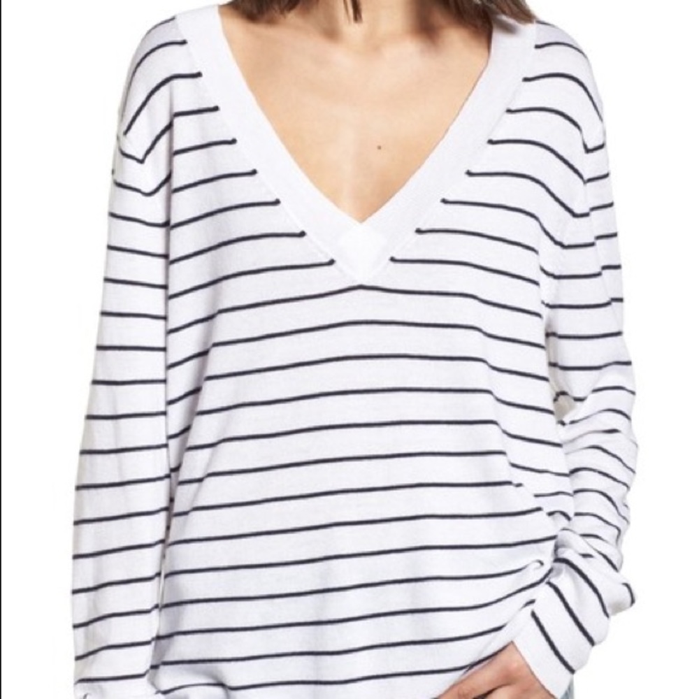 Treasure & Bond slouchy V-neck sweater